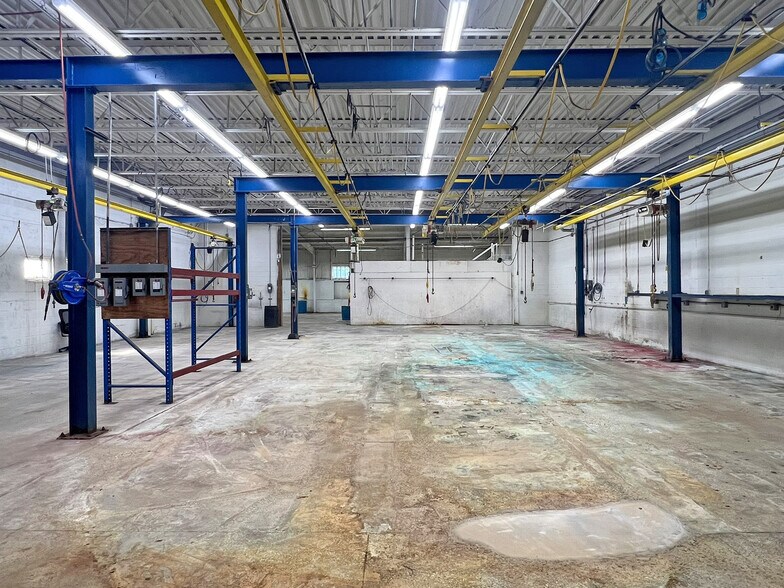 More Photos Of 4300 W Ridge Rd, Erie Manufacturing For Sale