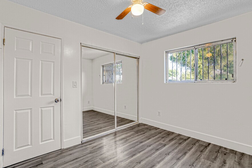 More Photos Of 1548 W 59th Pl, Los Angeles Apartments For Sale
