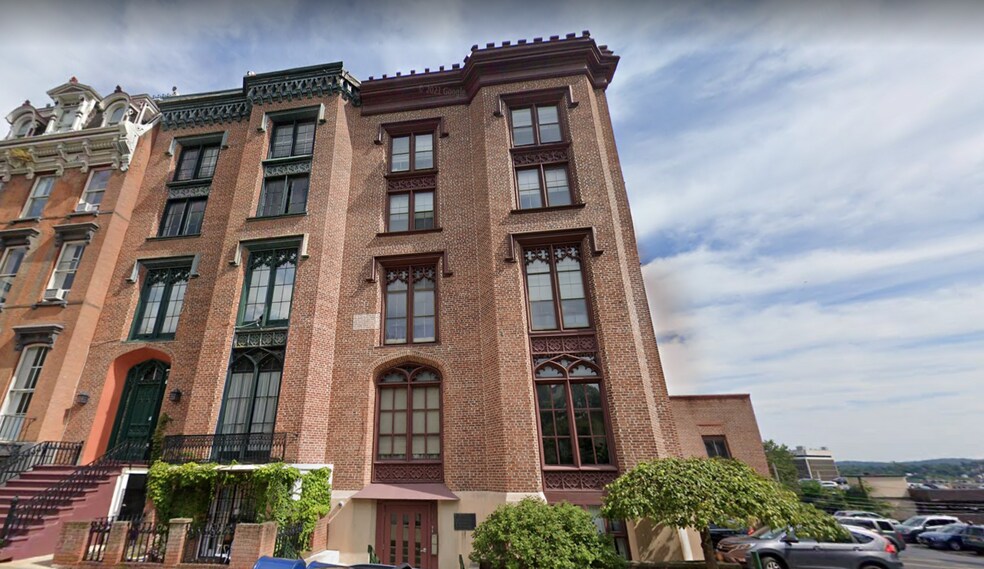 More Photos Of 17 Elk St, Albany Office For Lease