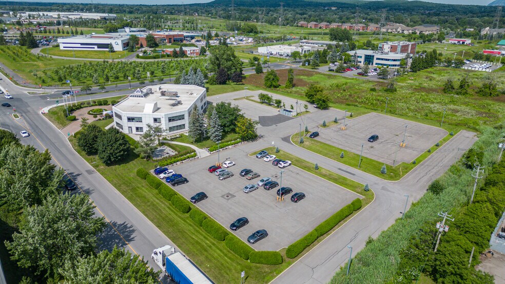 More Photos Of 1250 Rue Marie-Victorin, St-Bruno-de-Montarville Office For Sale