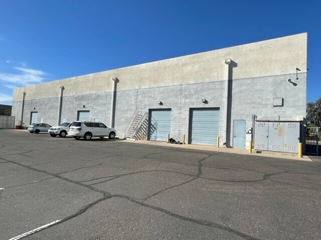 More Photos Of 1929 W Lone Cactus Dr, Phoenix Light Distribution For Lease