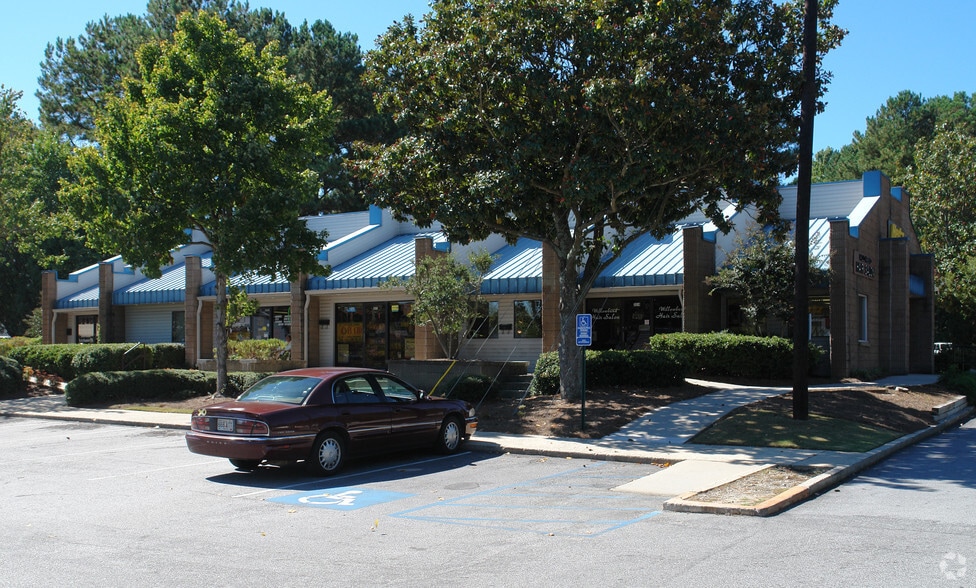 More Photos Of 300-336 Willow Bend Rd, Peachtree City General Retail For Lease