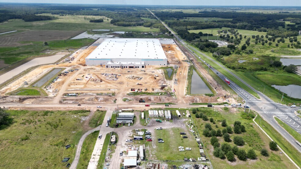 More Photos Of SR-52, San Antonio Flex For Lease