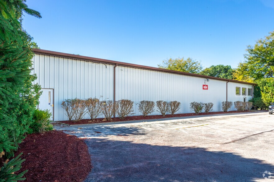 More Photos Of 2701 Eber Rd, Monclova Warehouse For Sale