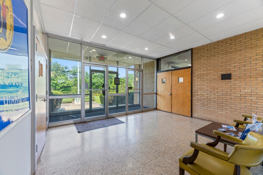 More Photos Of 160 Tices Ln, East Brunswick Office For Sale
