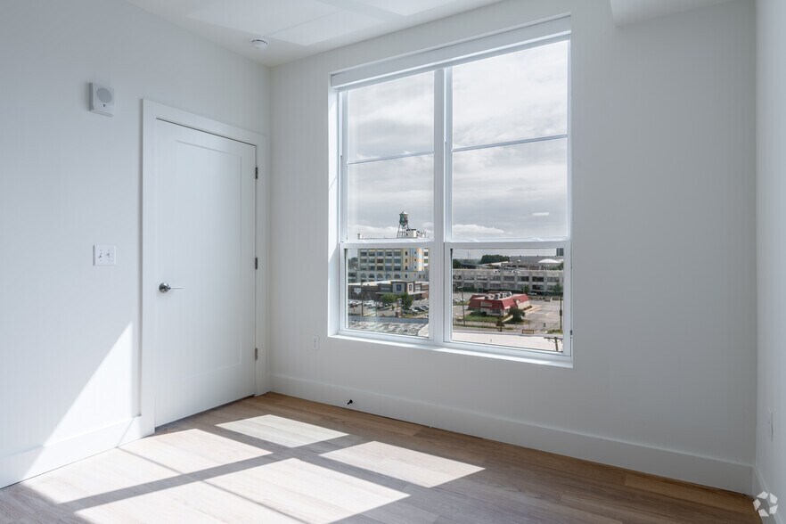 More Photos Of 2820-2828 W Broad St, Richmond Apartments For Lease