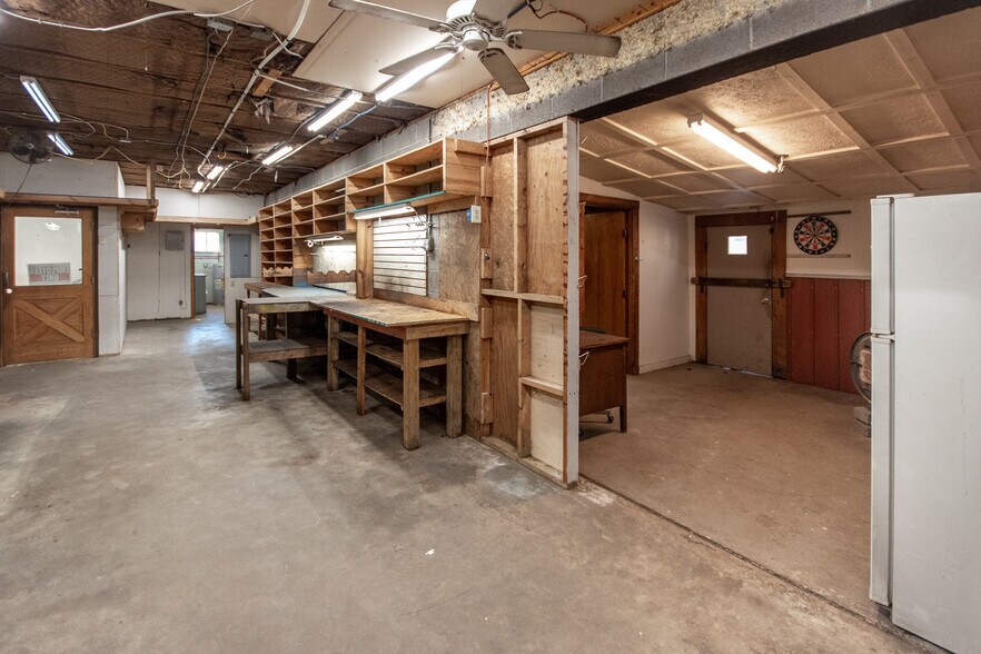 More Photos Of 535 W Main St, Franklin Specialty For Sale