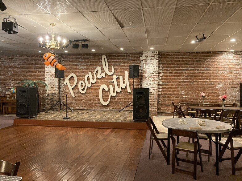 More Photos Of 201-205 Cherry St, Jamestown Storefront For Sale