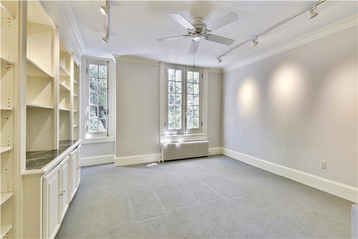 More Photos Of 421 S Washington St, Alexandria Storefront Retail Office For Sale