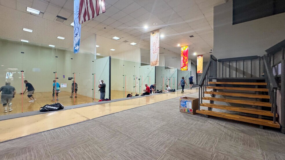 More Photos Of 5133 Darrow Rd, Hudson Health Club For Sale