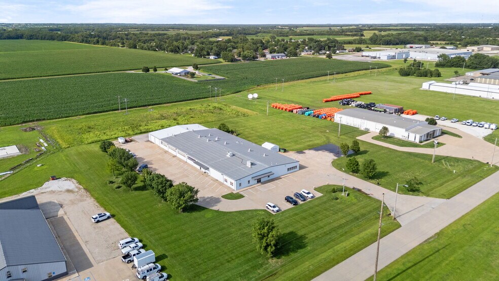 More Photos Of 900 W Miller Rd, Iola Manufacturing For Sale