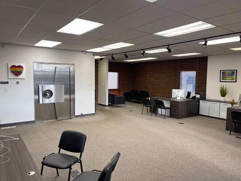 More Photos Of 1735 S 300 W, Salt Lake City Auto Dealership For Lease