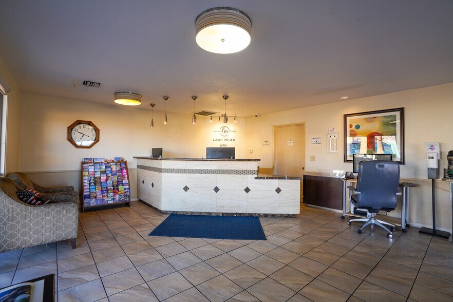 More Photos Of 110 Ville Dr, Boulder City Hotel For Sale