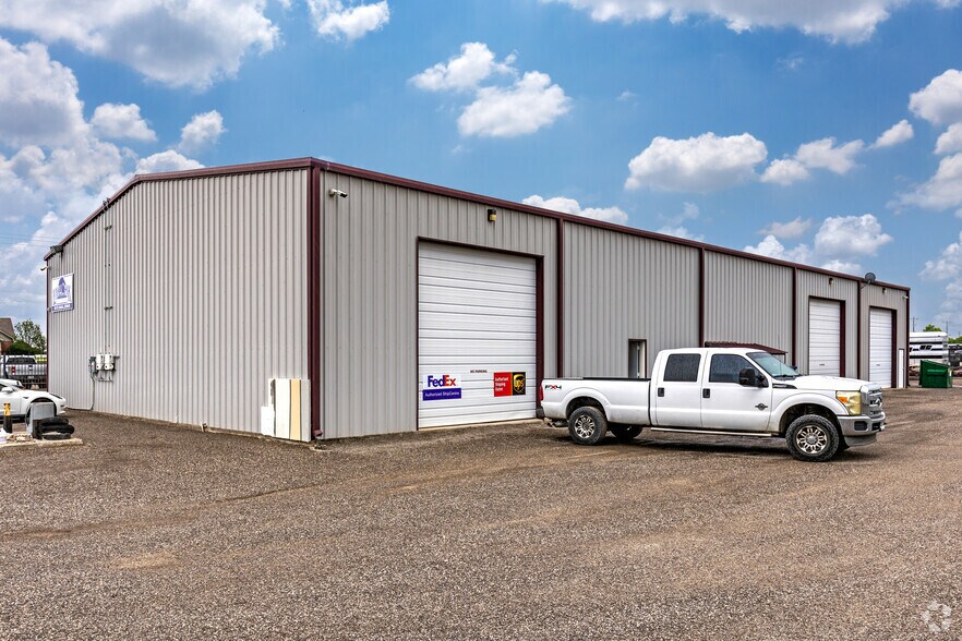 Primary Photo Of 12509 N Saginaw Blvd, Fort Worth Unknown For Lease