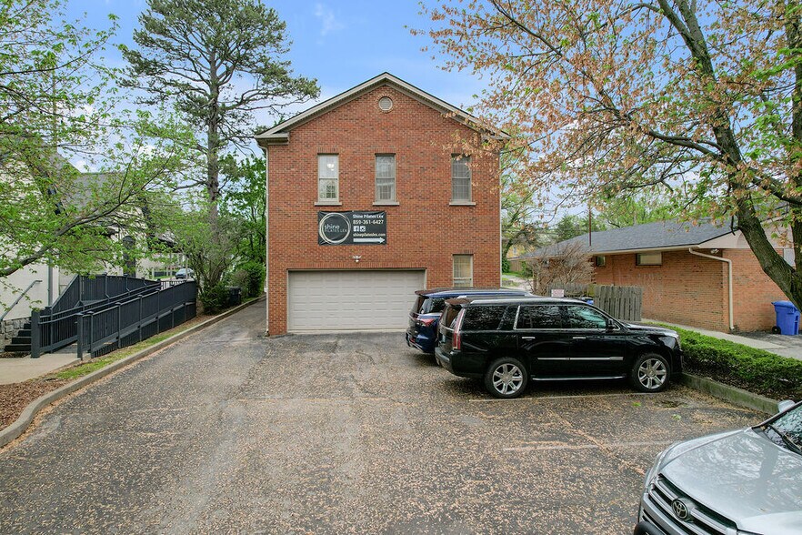 More Photos Of 606 Euclid Ave, Lexington Office For Lease