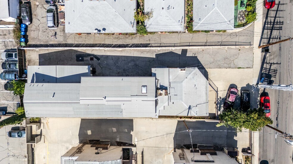 More Photos Of 10139 Hillhaven Ave, Tujunga Multifamily For Sale