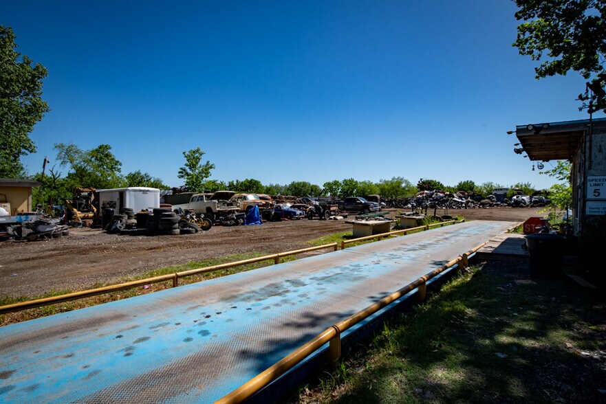 More Photos Of 7913 Highway 183 S, Austin Manufacturing For Sale