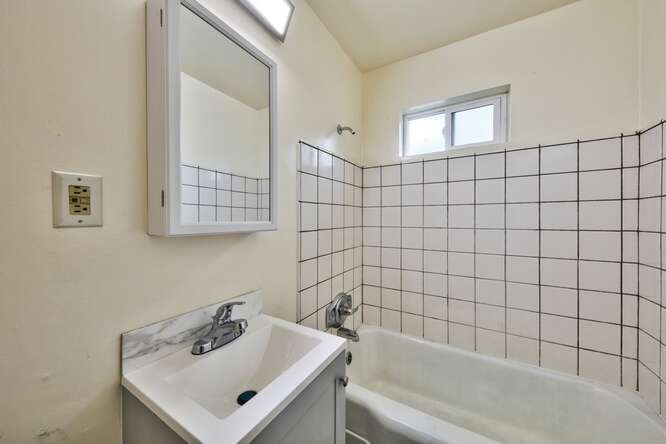 More Photos Of 1515 N Carson St, Carson City Hotel For Sale