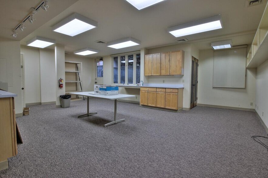 More Photos Of 400 Camino Aguajito, Monterey Office For Sale