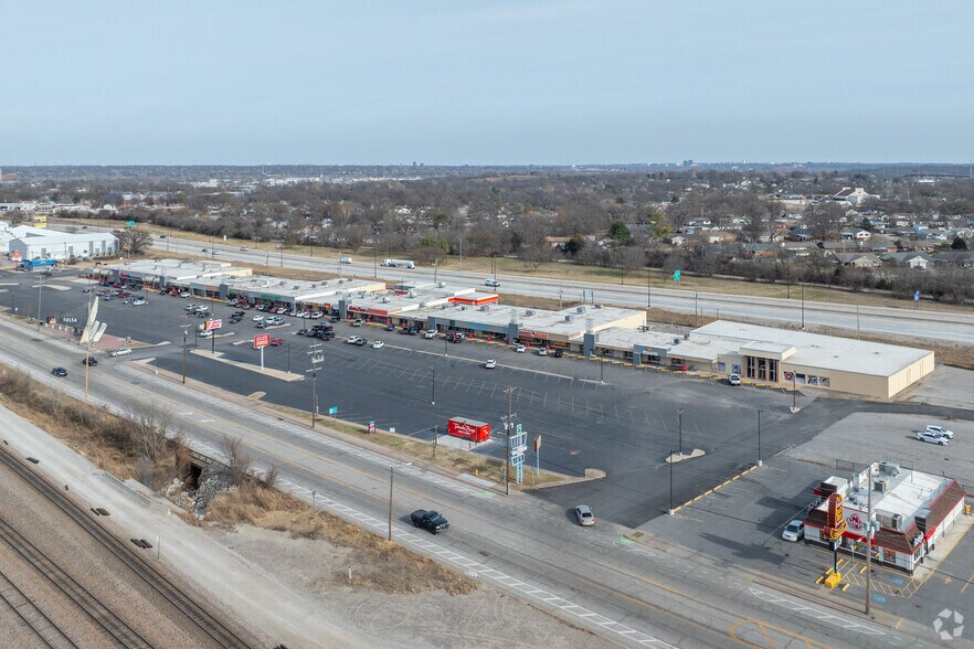 More Photos Of 4227-4289 Southwest Blvd, Tulsa Unknown For Lease