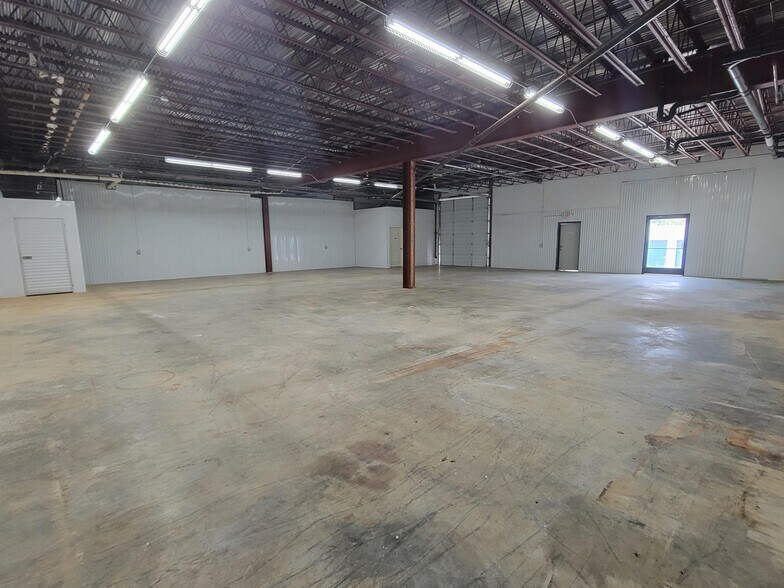 Primary Photo Of 635 Industrial Blvd, Gainesville Warehouse For Lease