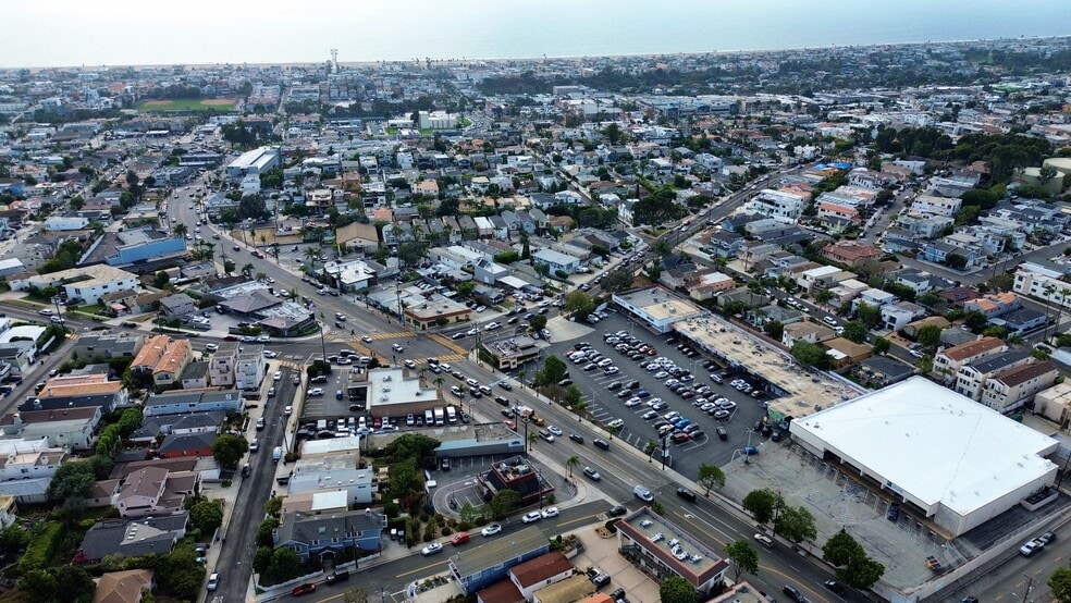 More Photos Of 1160 Aviation Blvd, Hermosa Beach Fast Food For Lease