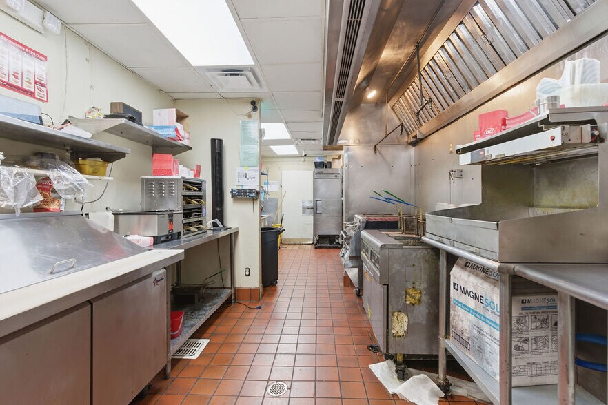 More Photos Of 2227 N Monroe St, Tallahassee Fast Food For Sale