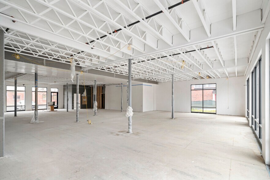 More Photos Of 493 Trapelo Rd, Belmont Storefront For Lease