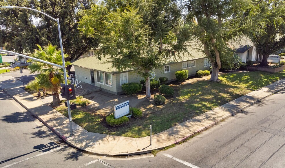 More Photos Of 2920 H St, Bakersfield Medical For Lease