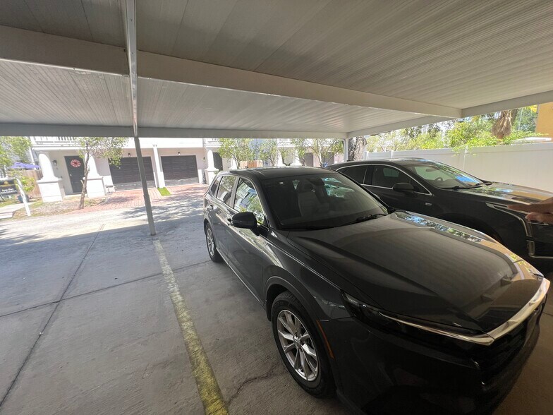 More Photos Of 114 S Fremont Ave, Tampa Office For Sale