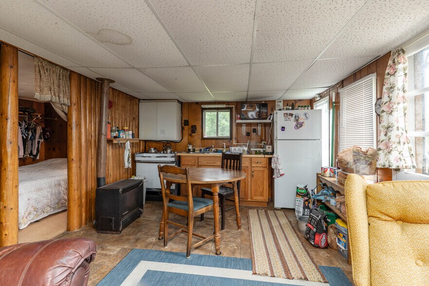 More Photos Of 229 E Lake Emily Rd, Crystal Falls Trailer Camper Park For Sale