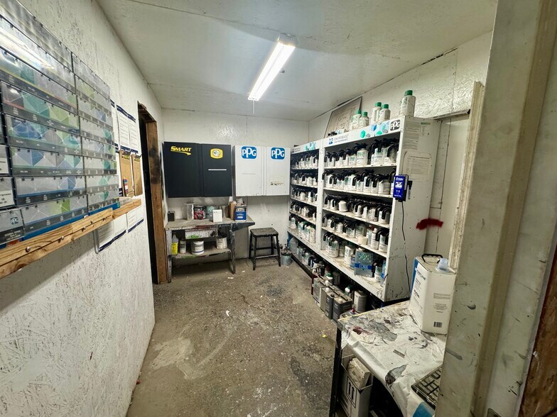 More Photos Of 1211 E Yosemite Ave, Madera Auto Repair For Sale
