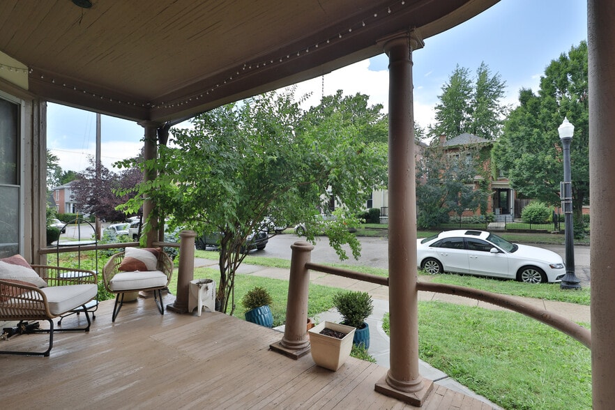 More Photos Of 51 Clark Pl, Columbus Multifamily For Sale