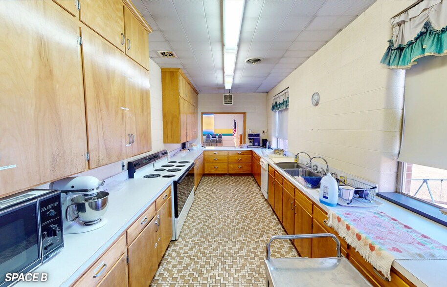 More Photos Of 4493 Bonsack Rd, Roanoke Specialty For Lease