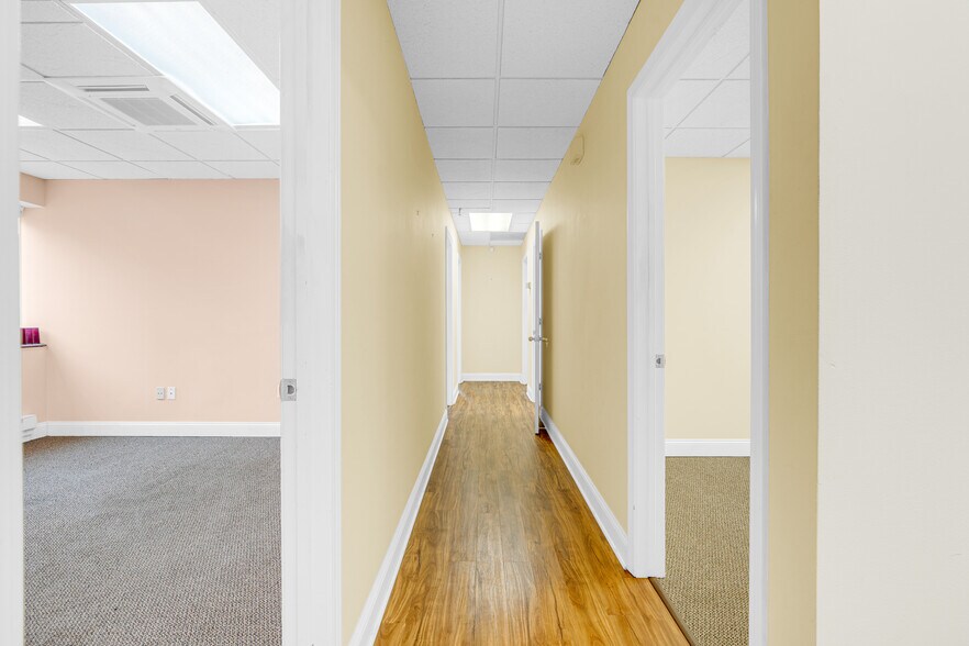 More Photos Of 727 Raritan Rd, Clark Office For Lease