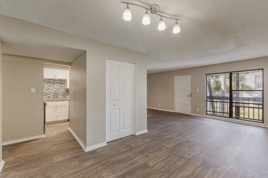 More Photos Of 2690 Drew St, Clearwater Apartments For Sale