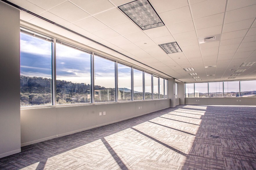 More Photos Of 6801 N Capital of Texas Hwy, Austin Unknown For Lease