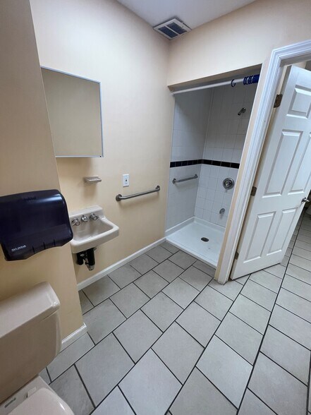 More Photos Of 235-09 Braddock Ave, Queens Village Office For Sale