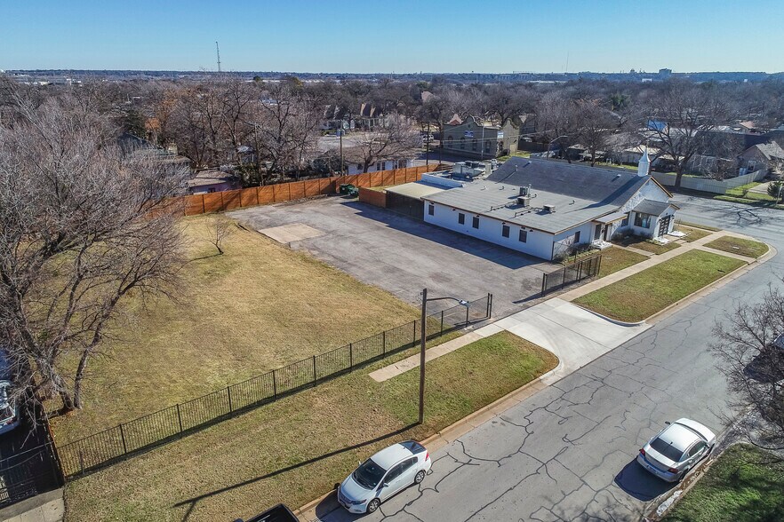 More Photos Of 1300 Gould Ave, Fort Worth Restaurant For Sale