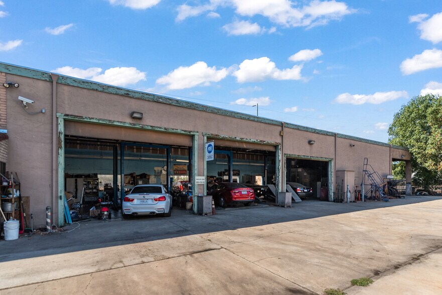 More Photos Of 300 Sango Ct, Milpitas Auto Repair For Sale