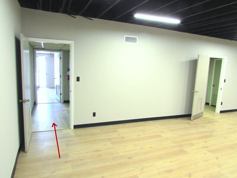 More Photos Of 1907 N 11th St, Muskogee Office For Lease
