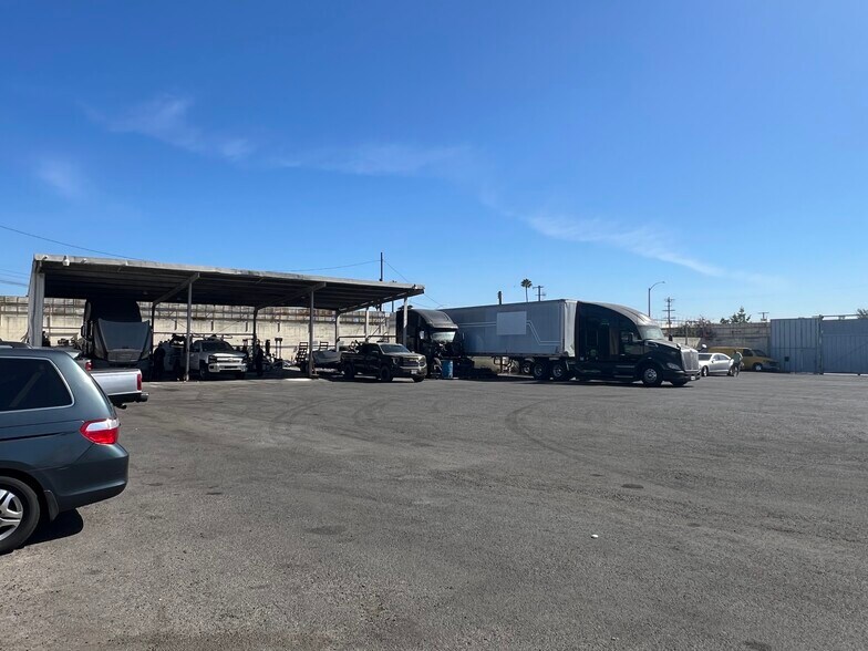 More Photos Of 6725 S Victoria Ave, Los Angeles Land For Lease
