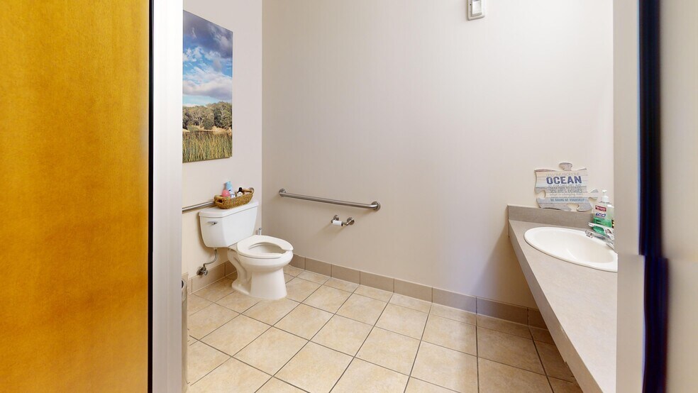 More Photos Of 105 Foss Creek Cir, Healdsburg Medical For Lease