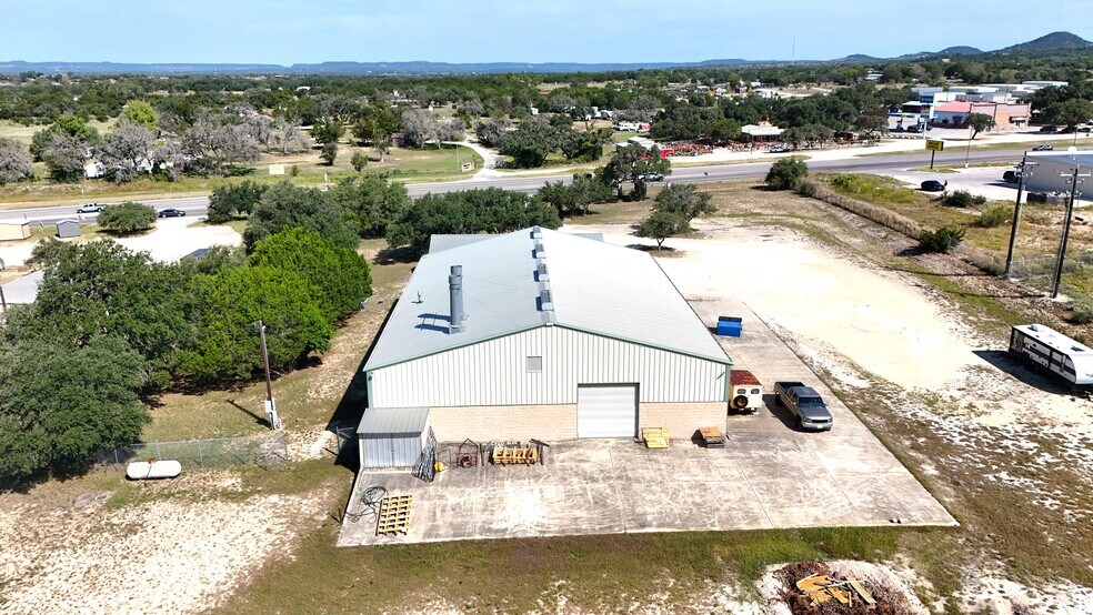 More Photos Of 3848 State Highway 16 S, Bandera Warehouse For Sale