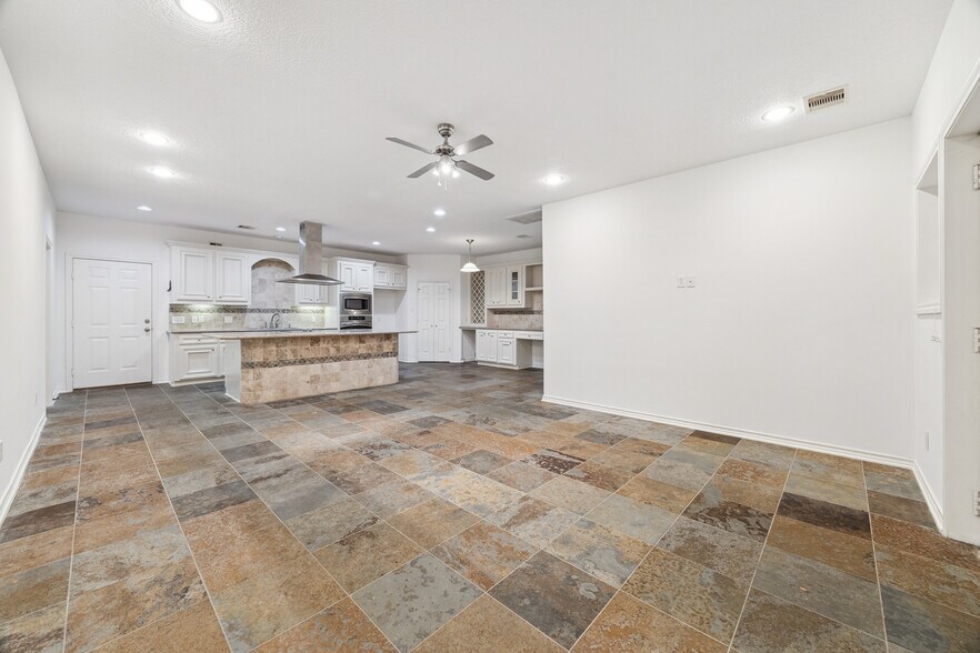 More Photos Of 16218 Barklea Rd, Cypress Land For Sale