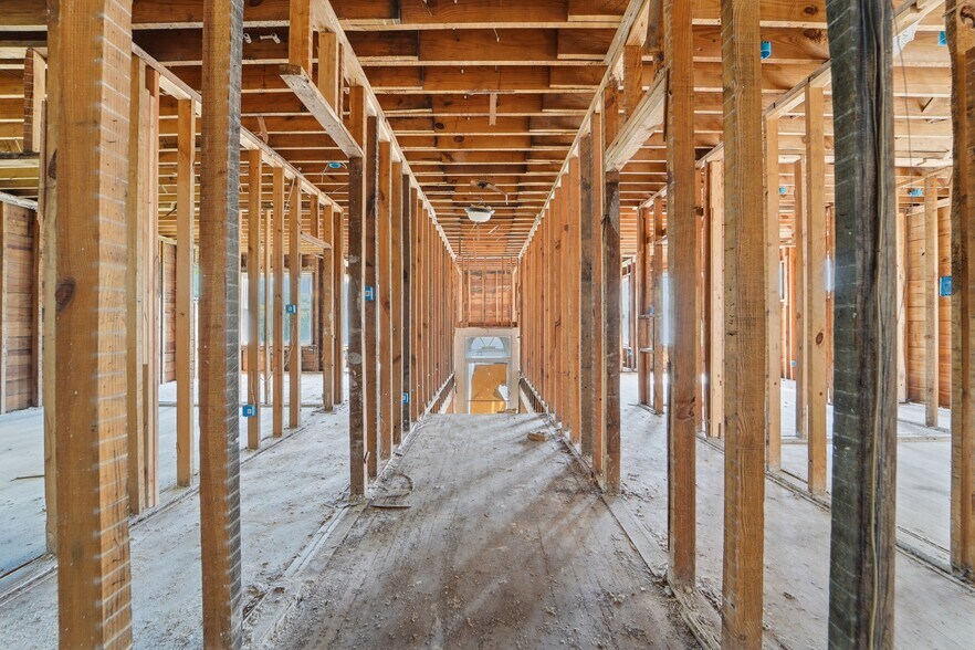 More Photos Of 1300 Porter St, Dearborn Apartments For Sale