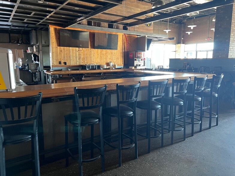 More Photos Of 5412 Slide Rd, Lubbock Freestanding For Lease