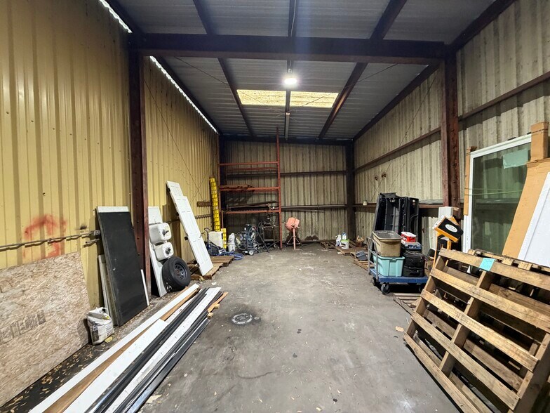 More Photos Of 15921 N Florida Ave, Lutz Warehouse For Sale