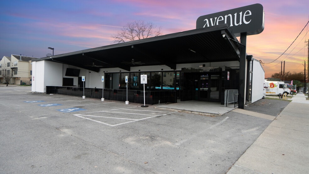 More Photos Of 5317 Washington Ave, Houston Bar For Lease