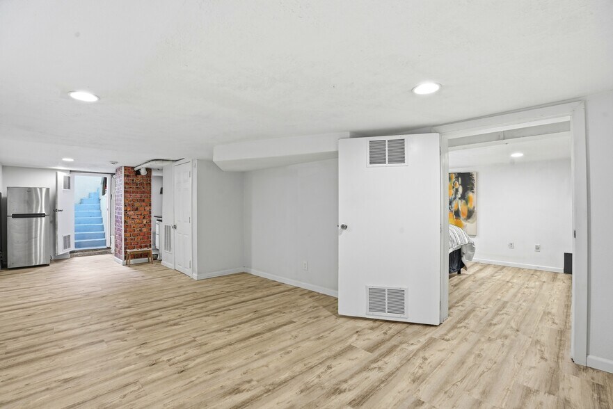 More Photos Of 1314 7th St, Oregon City Flex For Sale